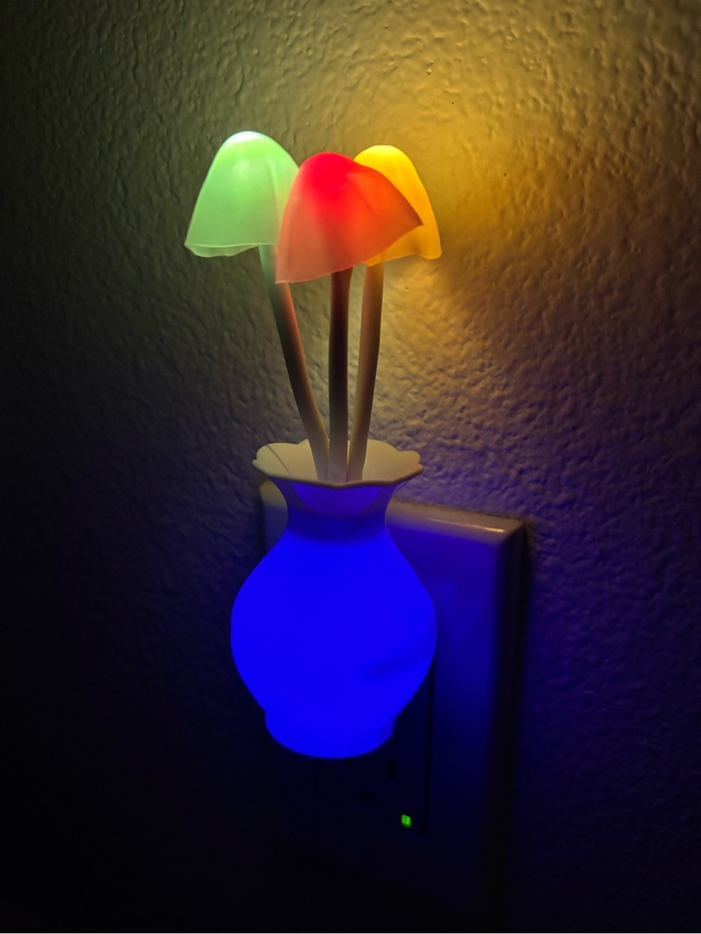 Multicolor Mushroom Night Light Plug-In